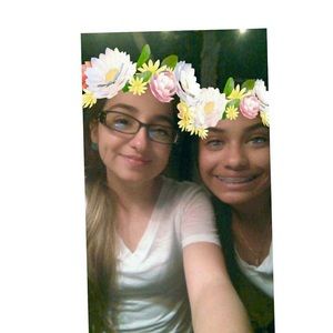 Meet your Posher, Alexis